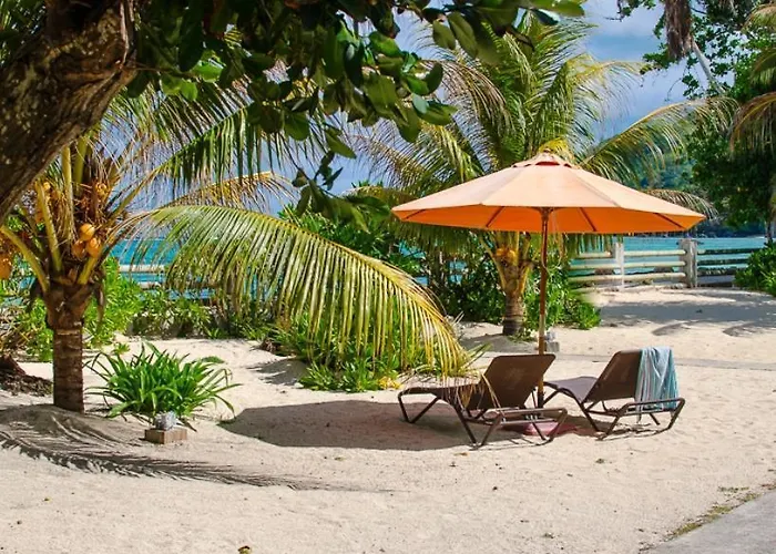 Fleur De Sel Aparthotel Anse Royale